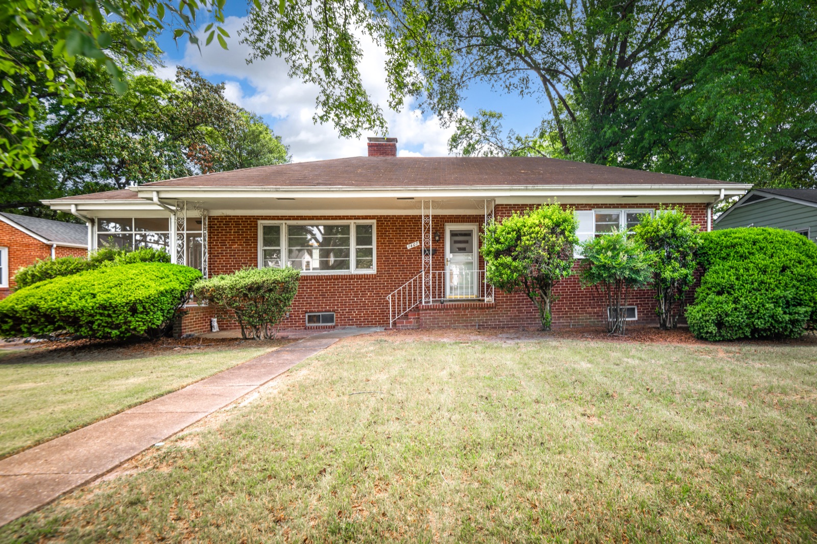 1407 Wentbridge Rd front exterior